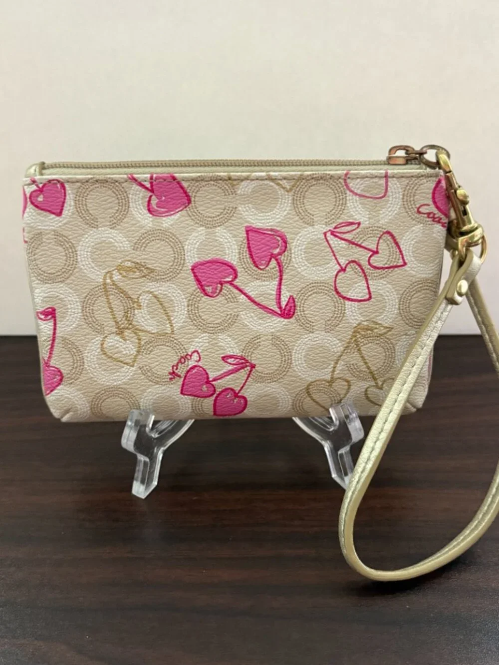 Coach Waverly Hearts Cherry Monogram Wristlet Pouch Y2K Barbiecore Coquette